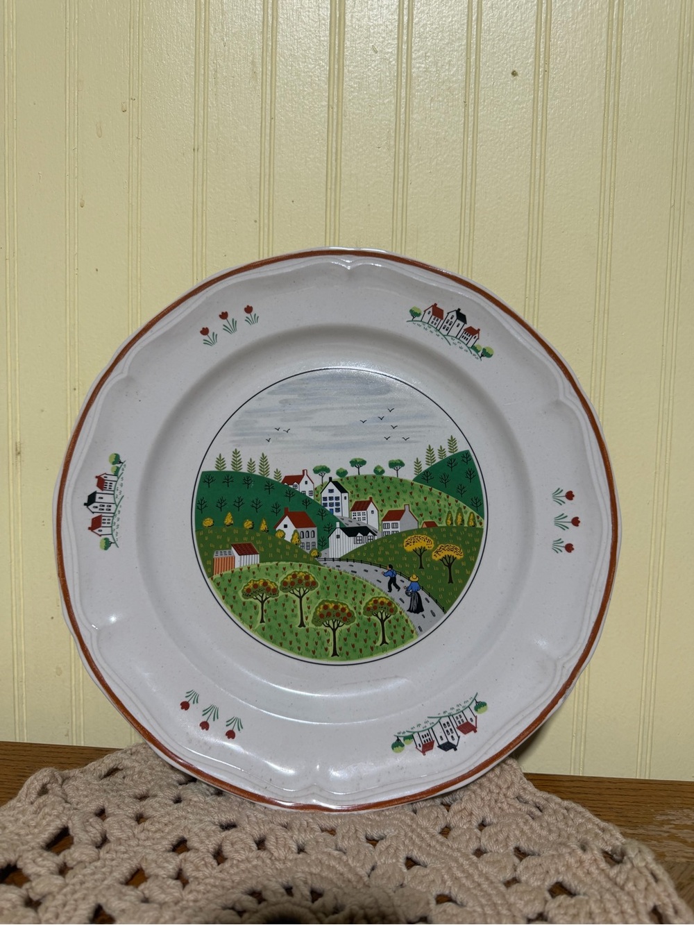 Country Village Decorative Dinner Plate - White and Green